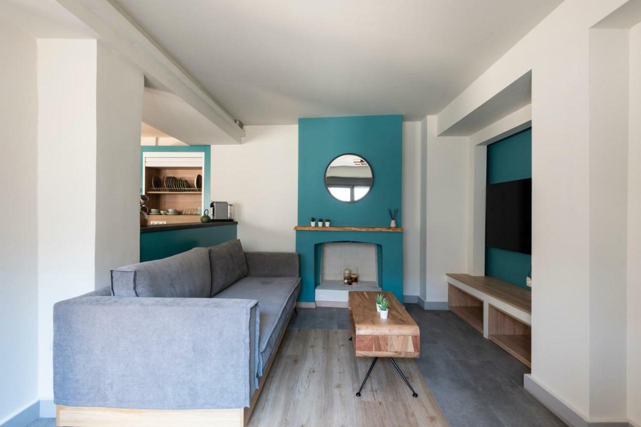 Groundfloor 2Br Apt With Smallyard Near The Heart Of Kalamata Exteriér fotografie