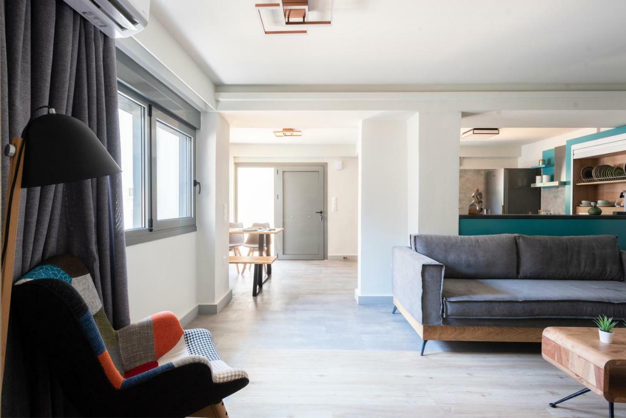 Groundfloor 2Br Apt With Smallyard Near The Heart Of Kalamata Exteriér fotografie