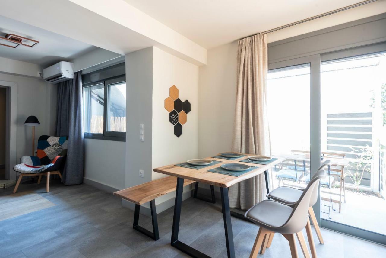 Groundfloor 2Br Apt With Smallyard Near The Heart Of Kalamata Exteriér fotografie